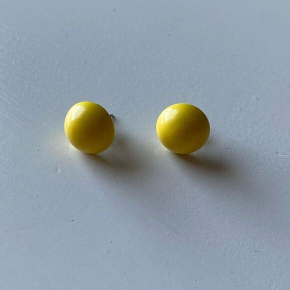 Retro Yellow Stud Earrings - Rounded Gumdrop Style Vintage Stick-back Earrings - Picture 1 of 4